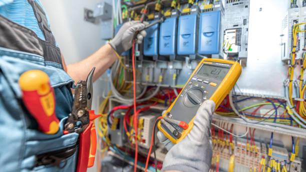 Best Emergency Electrical Repair  in Middleborough Center, MA